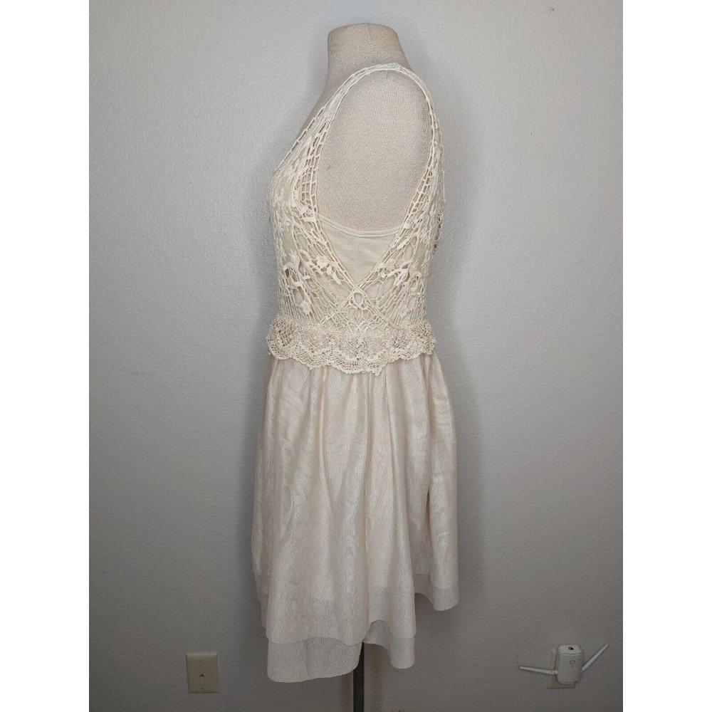 Love Fire Junior Womens Large Lace Dress Off White Beige Halter Lace Sleeveless - Picture 3 of 14